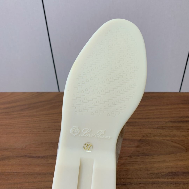L0r0 P1ana loafers